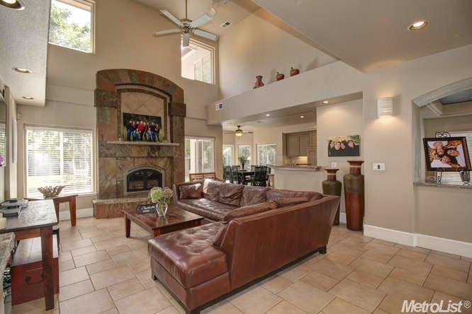 6046 Holeton Rd, Carmichael, CA 95608 photo 5
