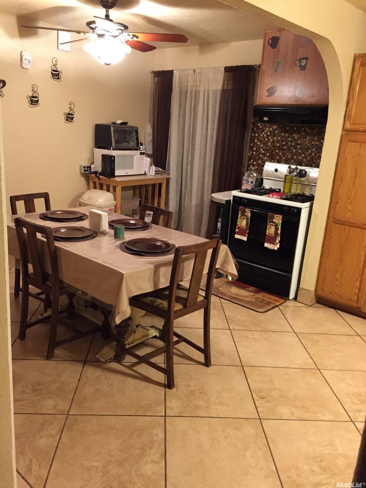 621 Hudson Ln, Modesto, CA 95351 photo 11