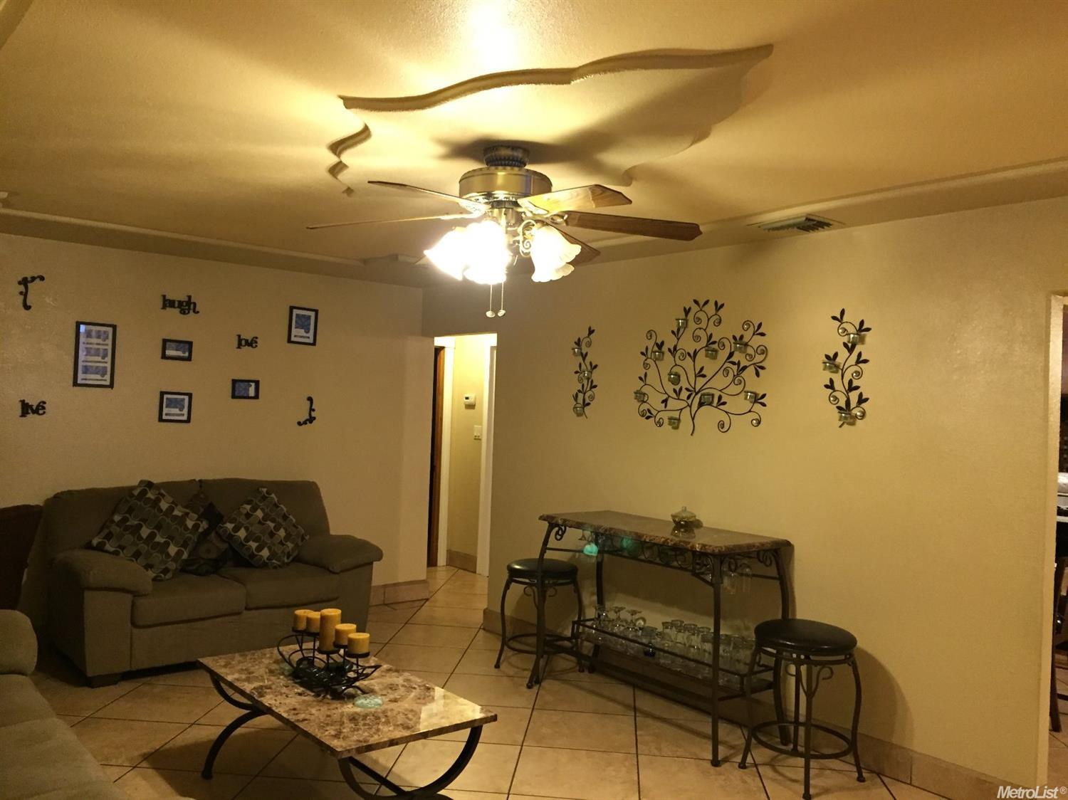 621 Hudson Ln, Modesto, CA 95351 photo 3