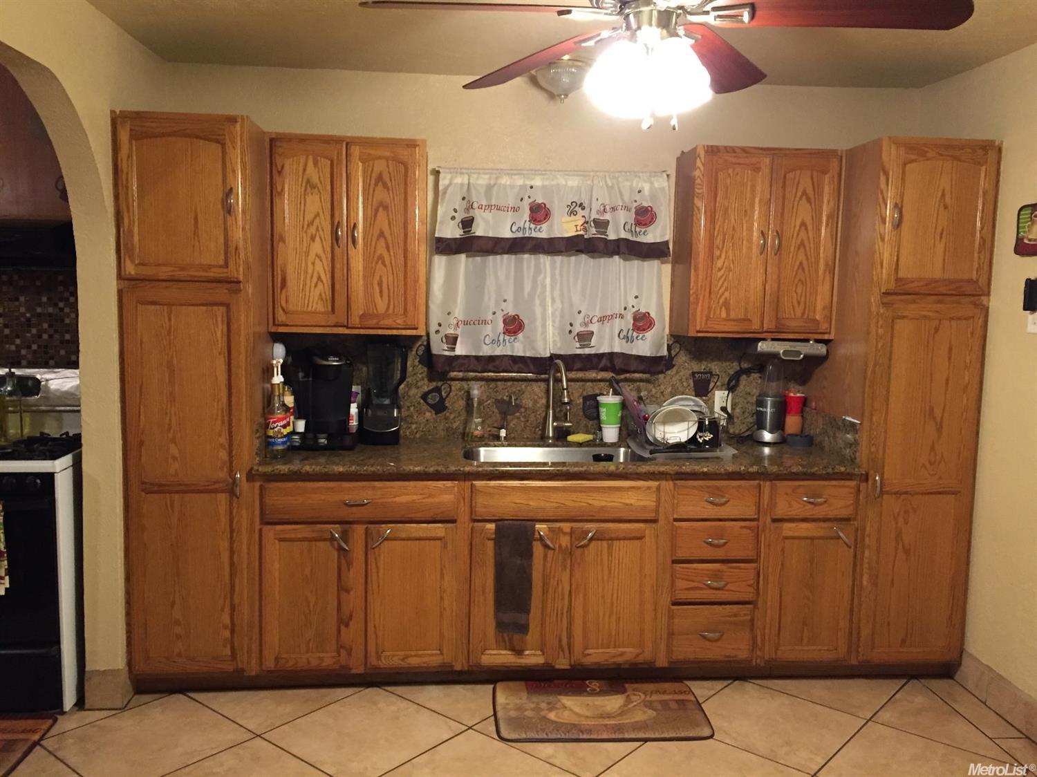 621 Hudson Ln, Modesto, CA 95351 photo 5
