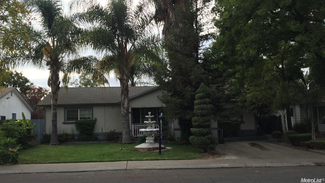 621 Hudson Ln, Modesto, CA 95351 photo 1