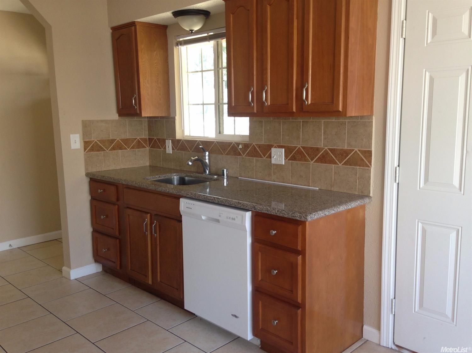 4804 Estates, Modesto, CA 95357 photo 3