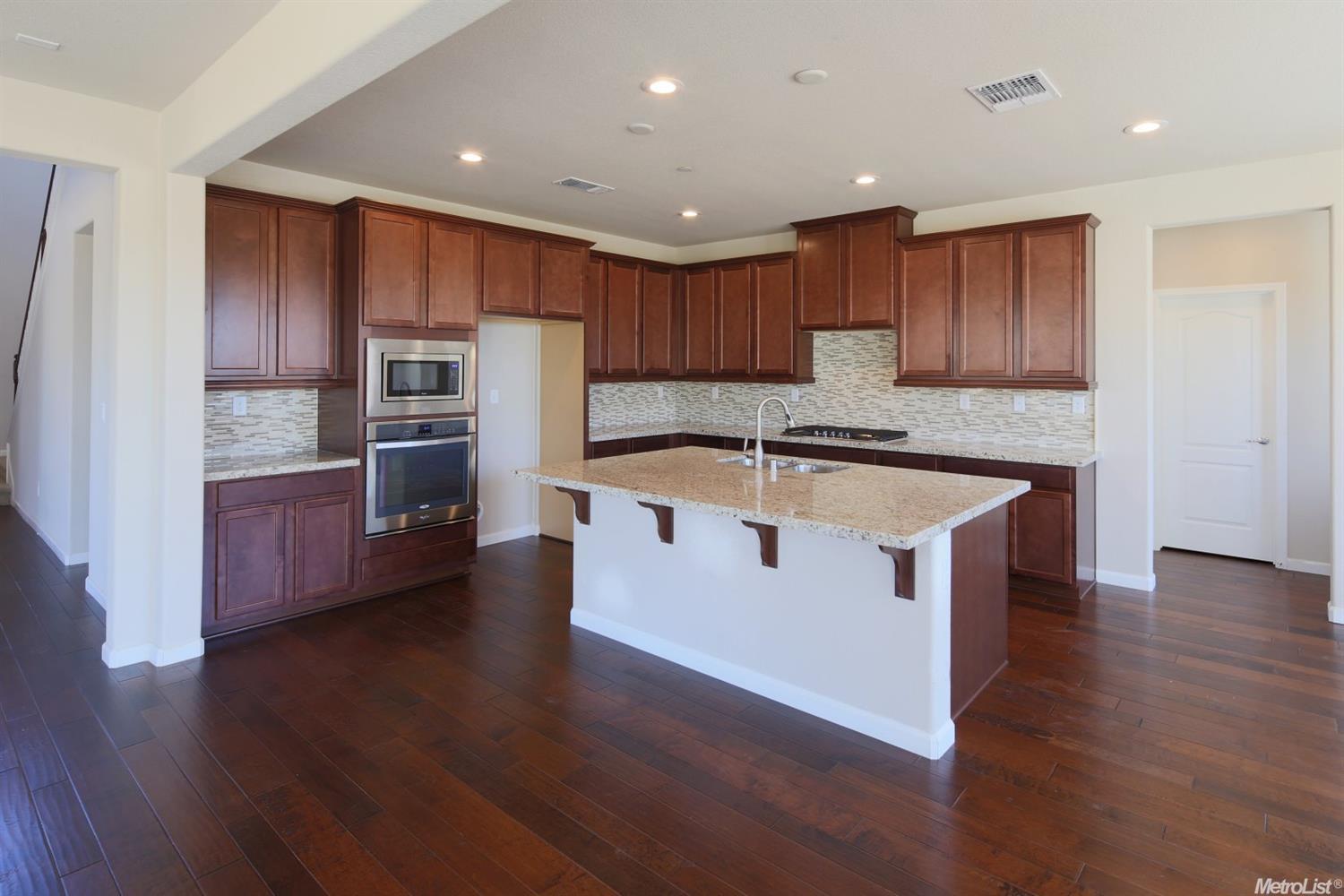 2184 Ranch View Dr, Rocklin, CA 95765 photo 2