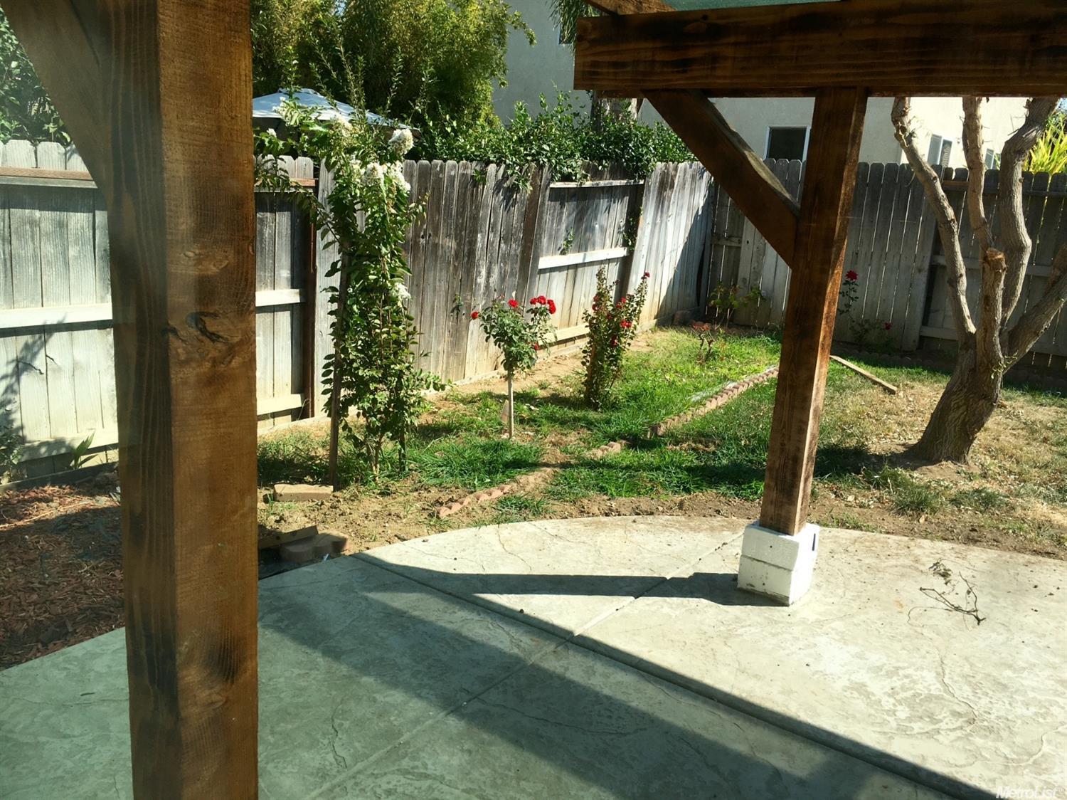 1746 Mccarthy Ave, Olivehurst, CA 95961 photo 2