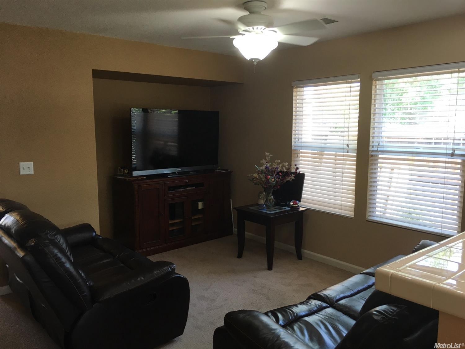 1746 Mccarthy Ave, Olivehurst, CA 95961 photo 4