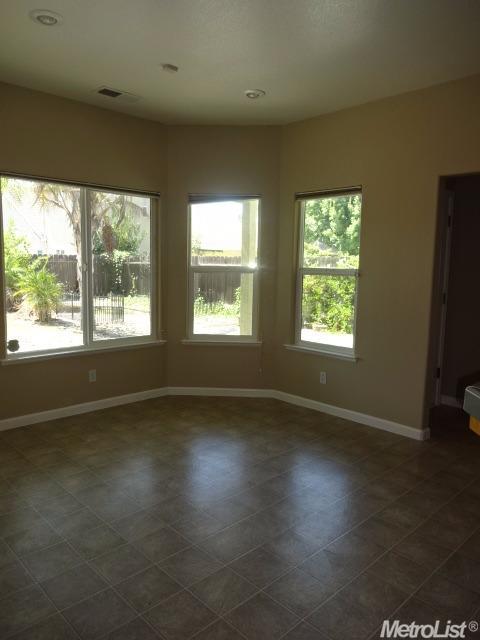 1396 Cormorant Dr, Merced, CA 95340 photo 8