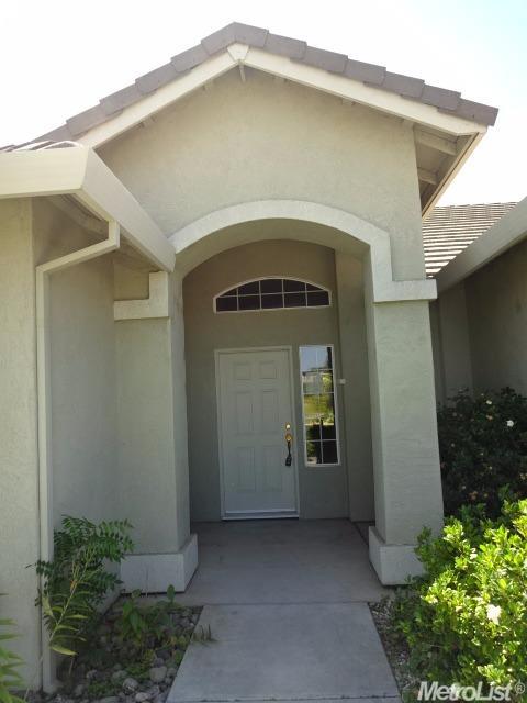 1396 Cormorant Dr, Merced, CA 95340 photo 2