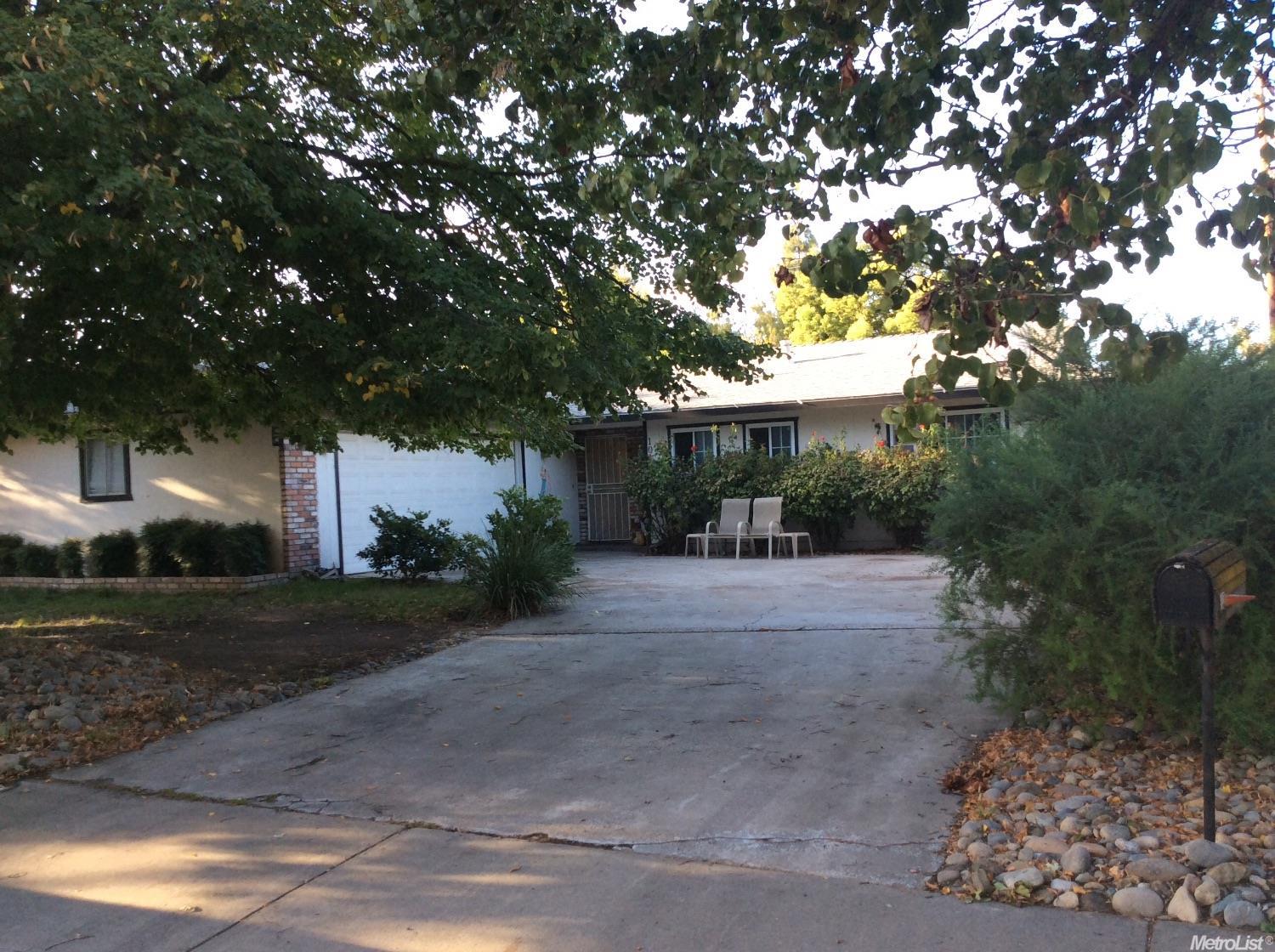 1011 Palmilla Dr, Modesto, CA 95356 photo 1
