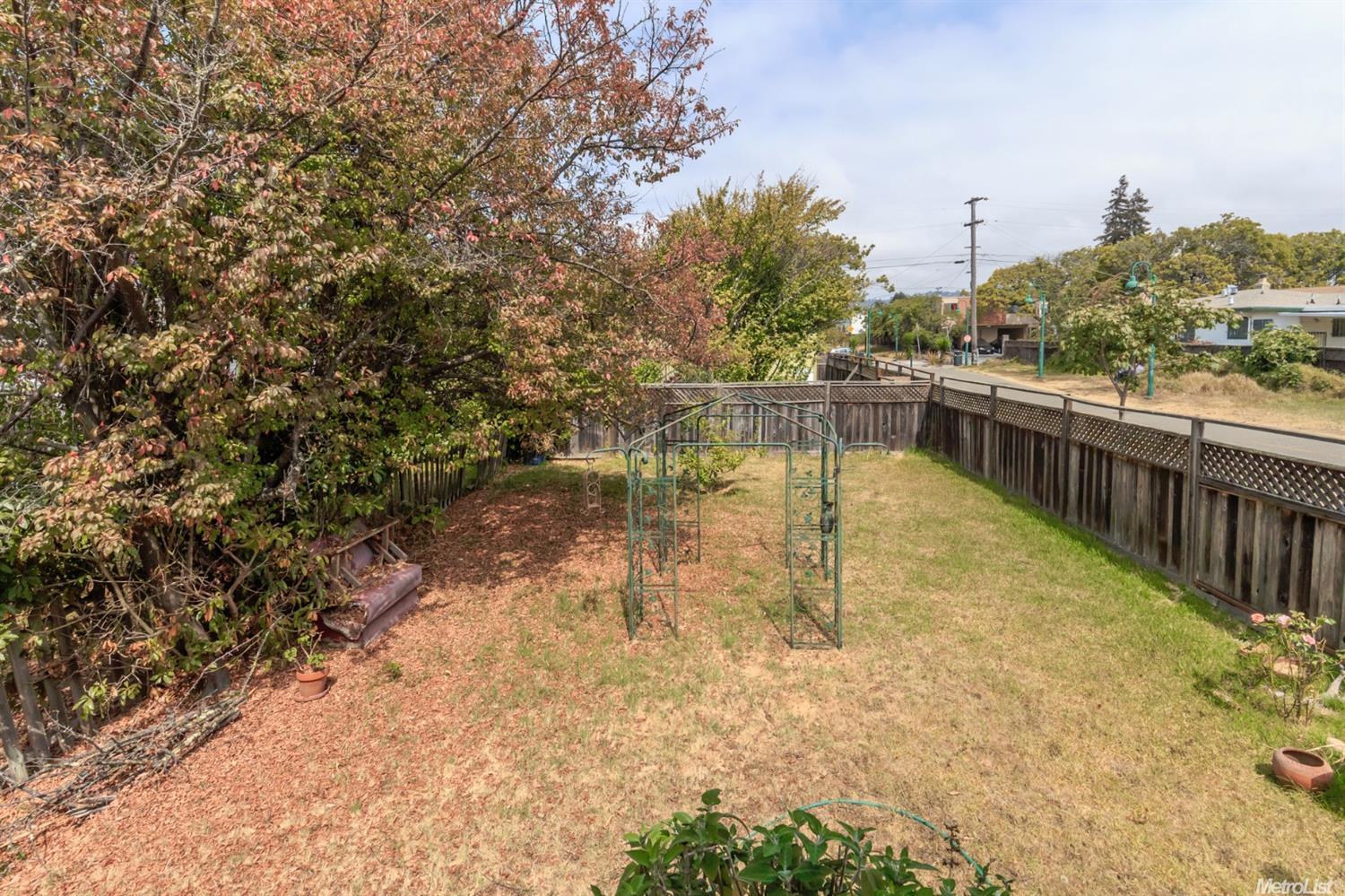 1295 Berkeley Way, Berkeley, CA 94702 photo 19