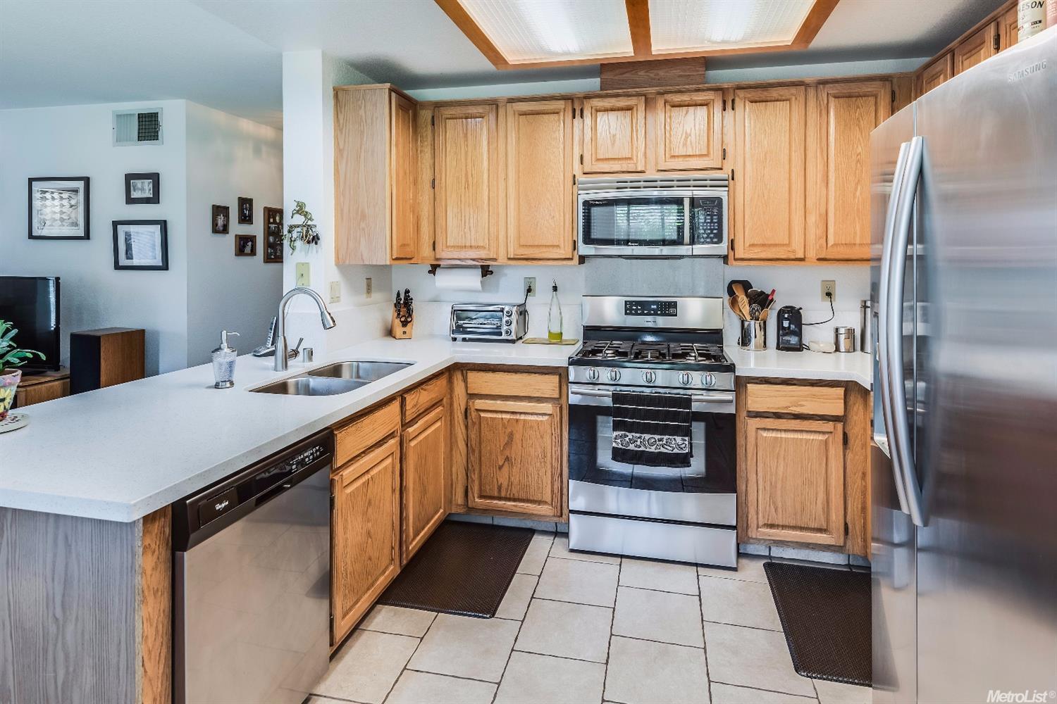 8538 Cool Water Ct, Antelope, CA 95843 photo 9