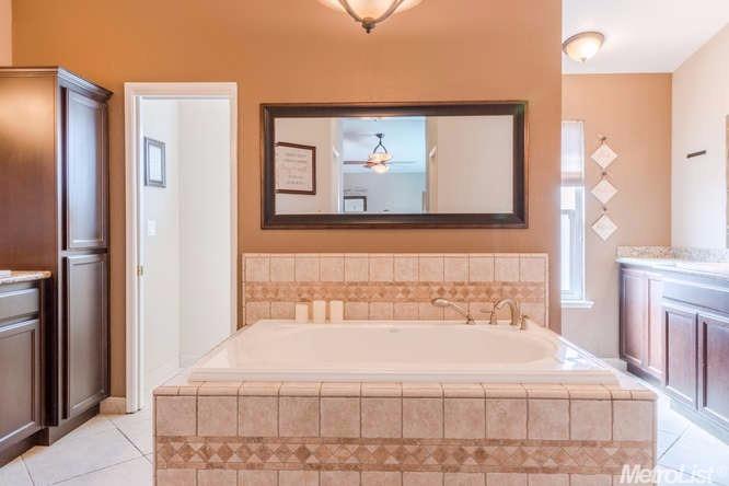 2165 Holder Ln, Tracy, CA 95377 photo 17