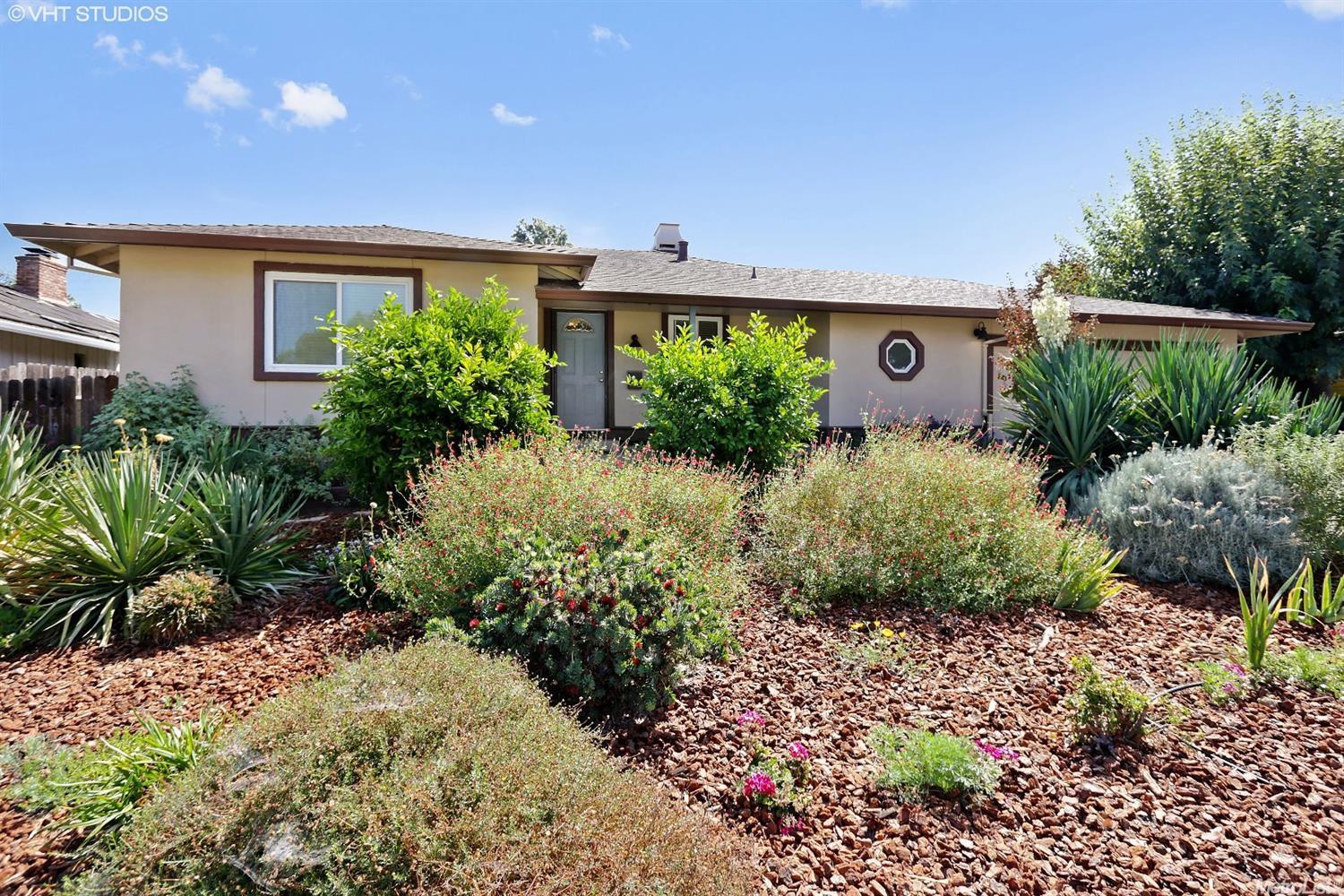 4830 Schuyler Dr, Carmichael, CA 95608 photo 1