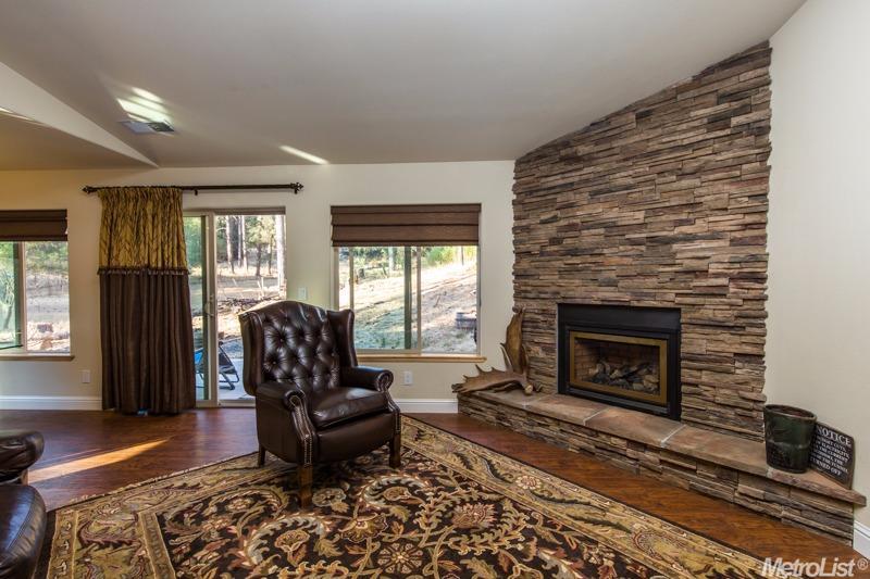 2427 Meadow Ln, Placerville, CA 95667 photo 9