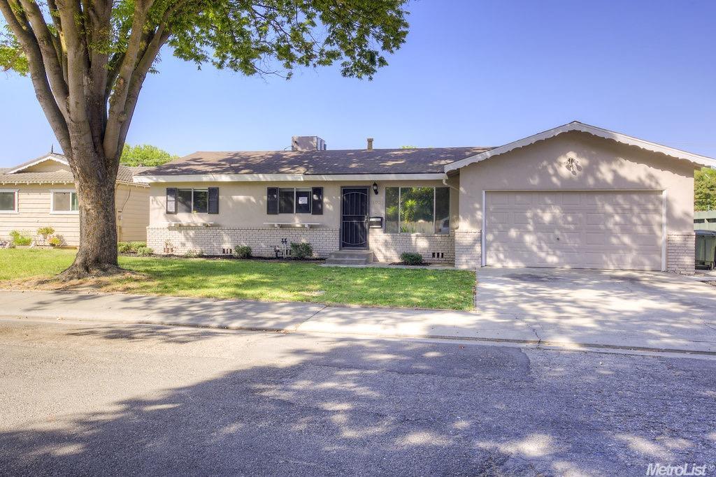 1921 Serena Ave, Modesto, CA 95355 photo 1