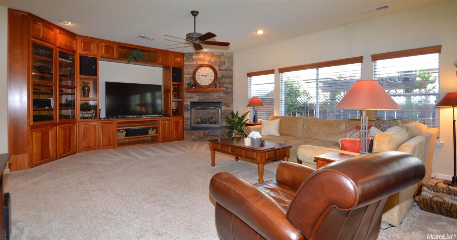 1222 Buzzini Ct, Ripon, CA 95366 photo 6