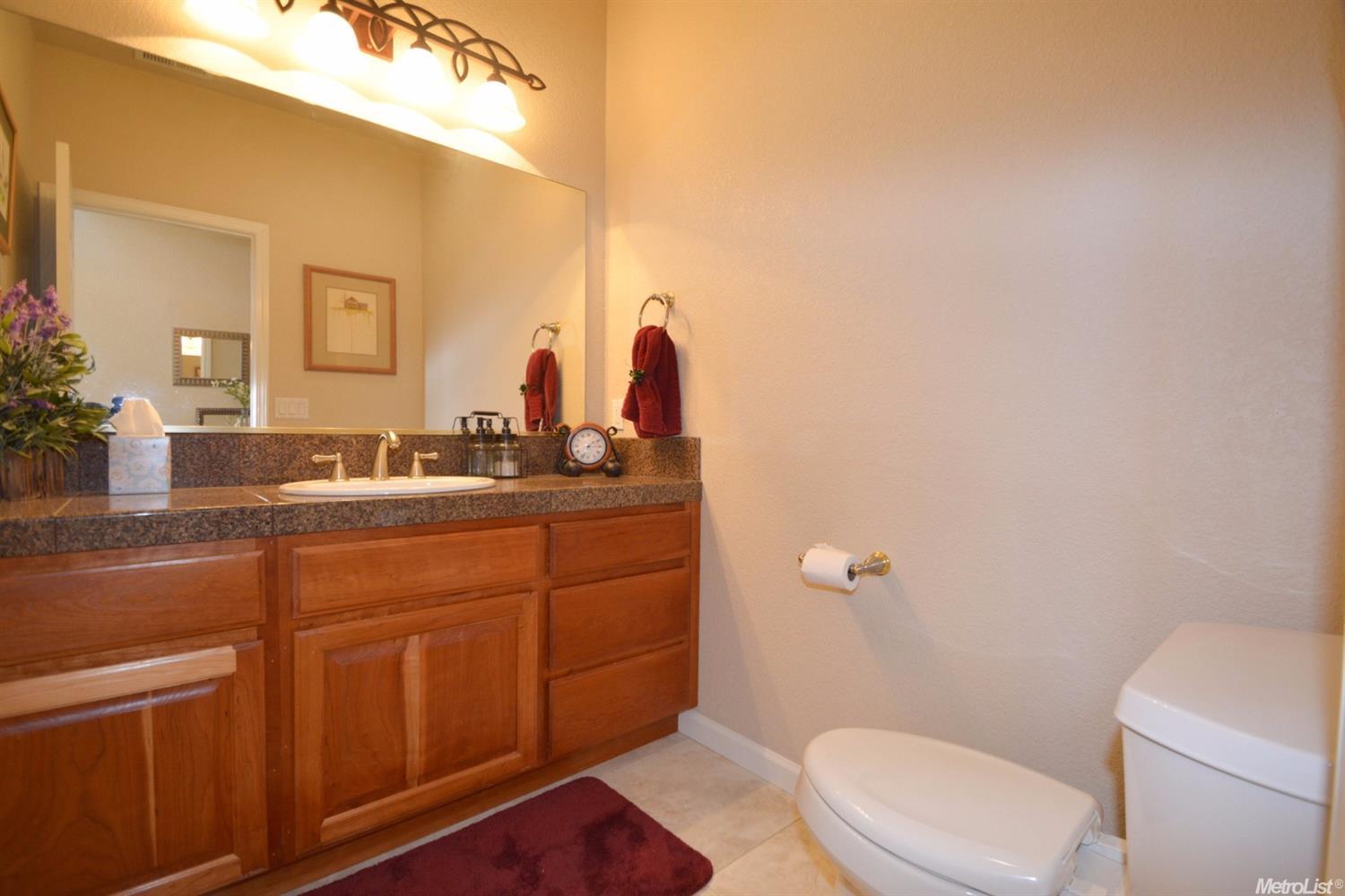 1222 Buzzini Ct, Ripon, CA 95366 photo 8