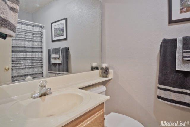 3908 Westfall Ln, Modesto, CA 95357 photo 16