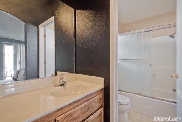 3908 Westfall Ln, Modesto, CA 95357 photo 19