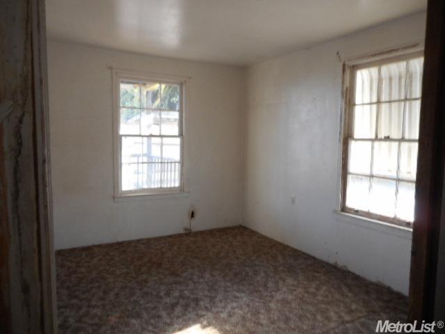 2012 Hackett Rd, Ceres, CA 95307 photo 3