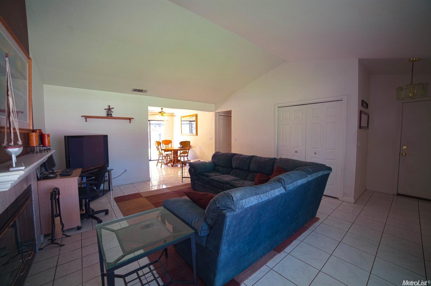 2137 Norik, Modesto, CA 95355 photo 5