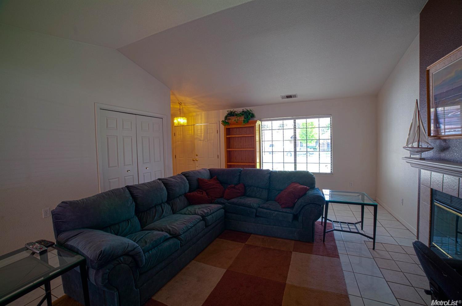 2137 Norik, Modesto, CA 95355 photo 3