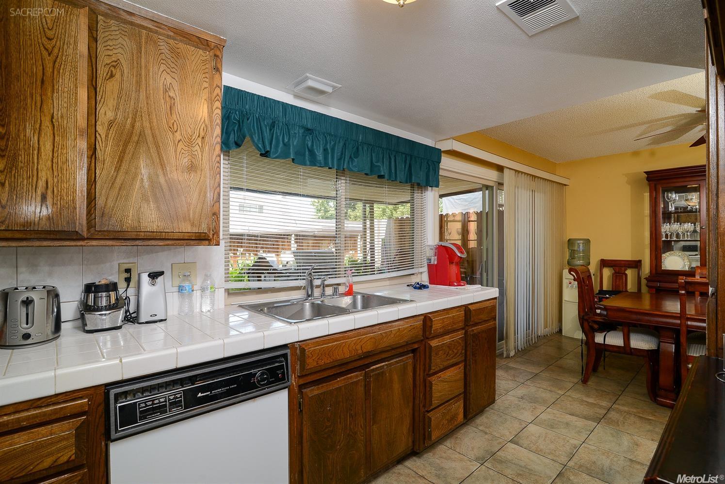 5937 Via Casitas, Carmichael, CA 95608 photo 9