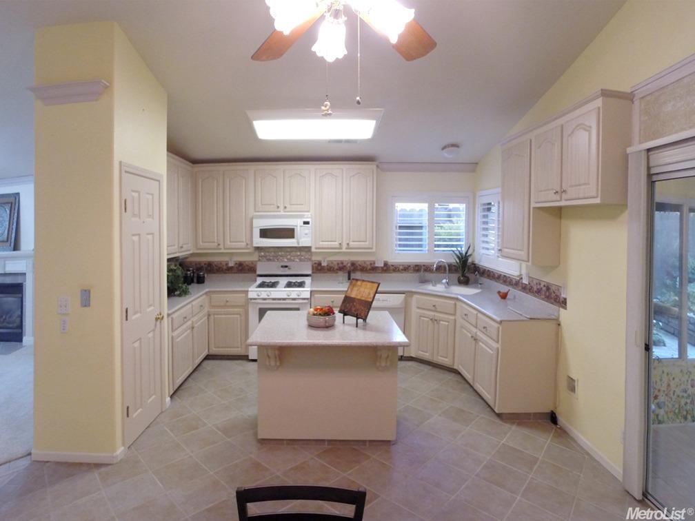 1701 E Beethoven Way, Modesto, CA 95358 photo 7