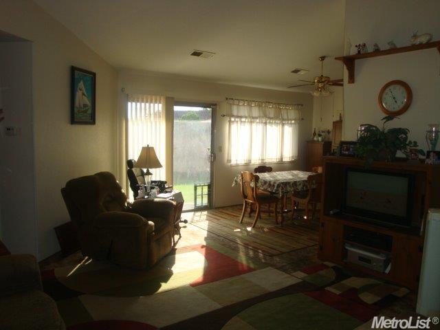 3408 Waynesboro Dr, Ceres, CA 95307 photo 4