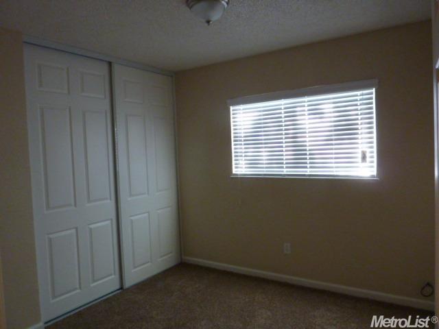 595 Diane Ct, Lathrop, CA 95330 photo 7