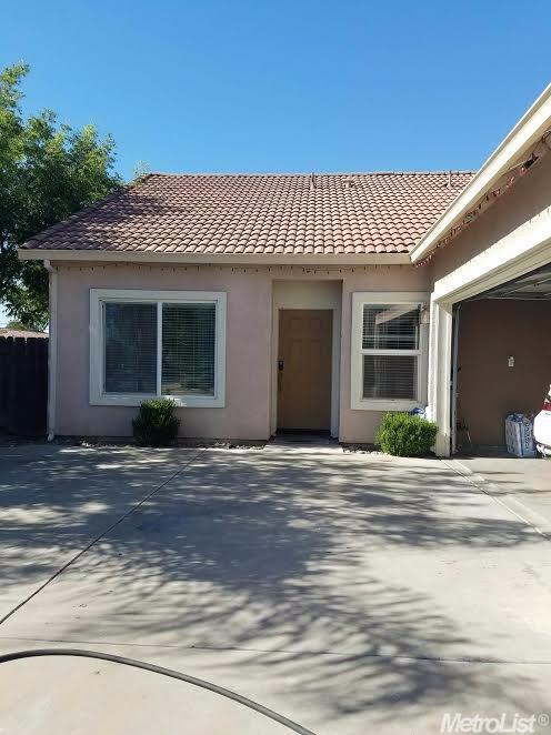 977 Cambridge Ave, Ceres, CA 95307 photo 1
