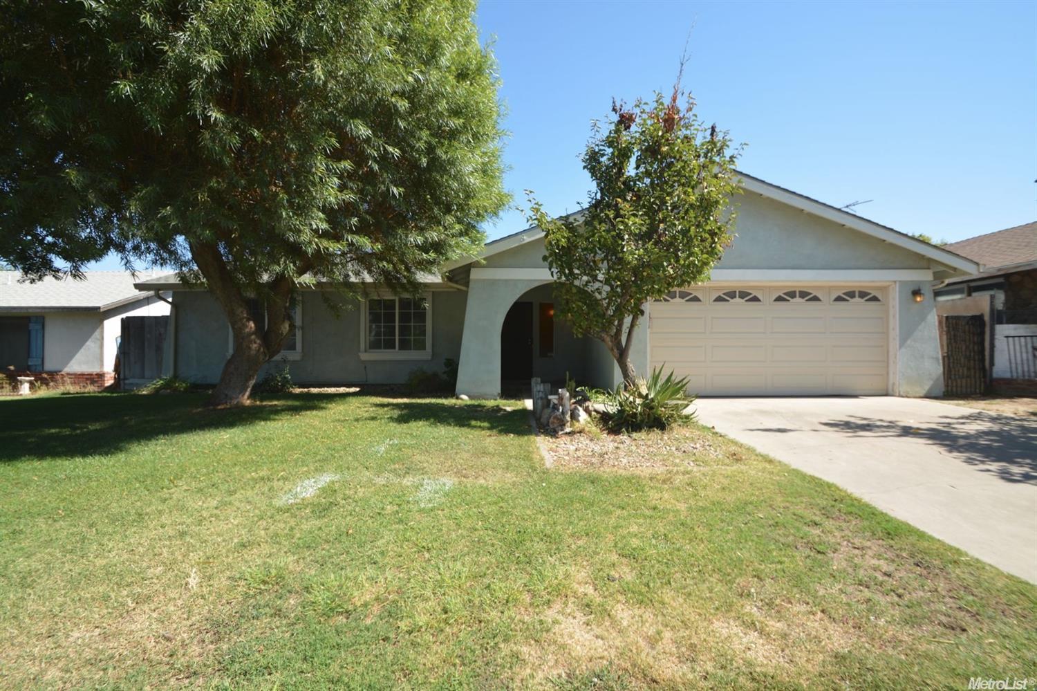 804 Foster Dr, Ceres, CA 95307 photo 1