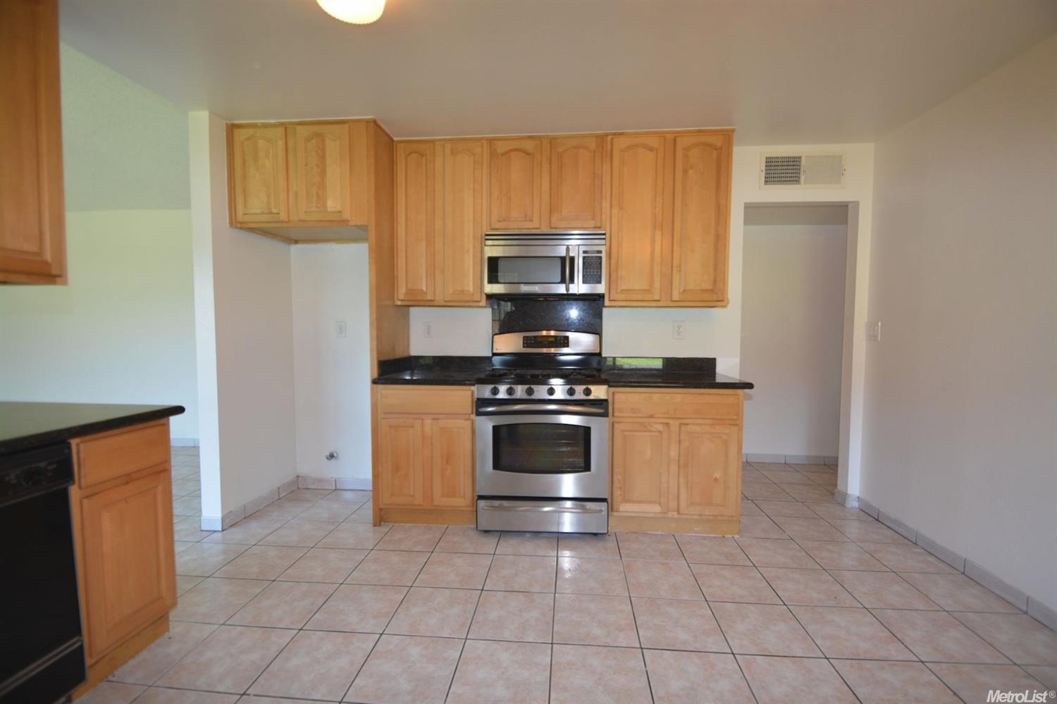 804 Foster Dr, Ceres, CA 95307 photo 13