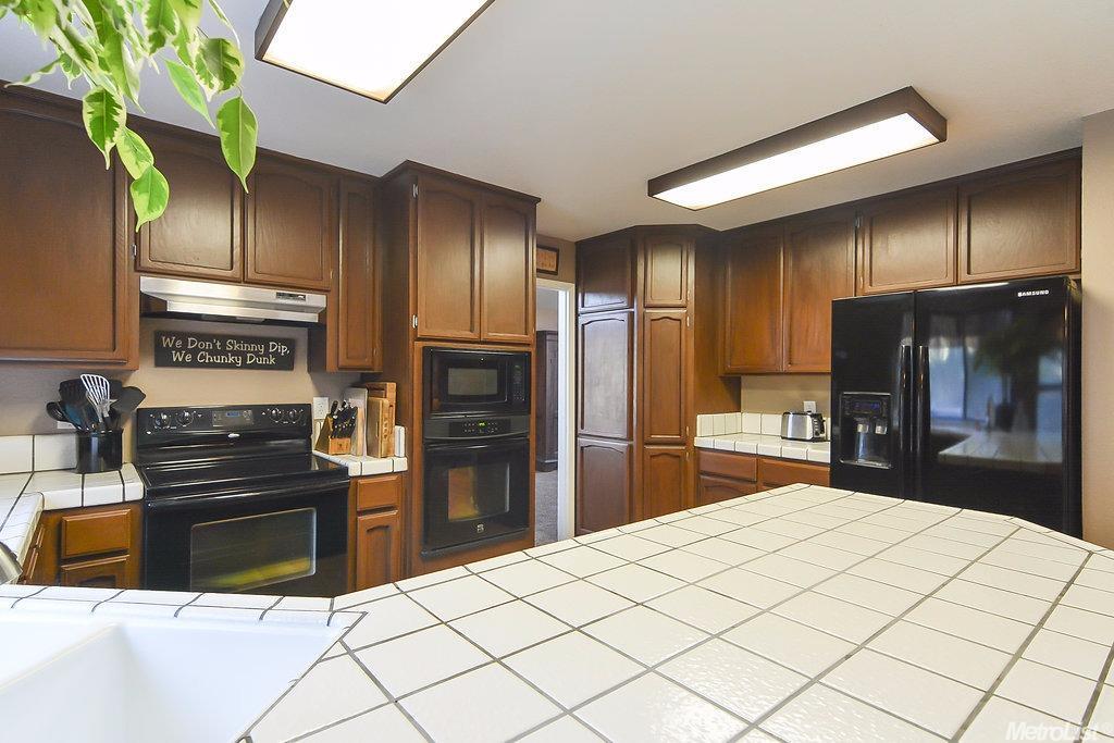 1507 Parkview St, Manteca, CA 95337 photo 17