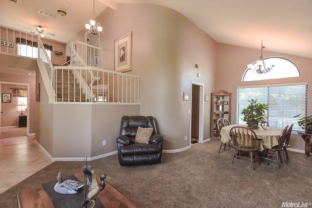 1507 Parkview St, Manteca, CA 95337 photo 4