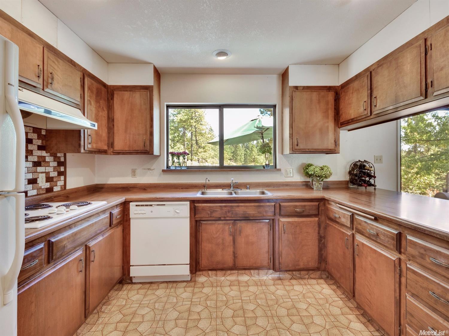 2404 Kingsgate Rd, Placerville, CA 95667 photo 7