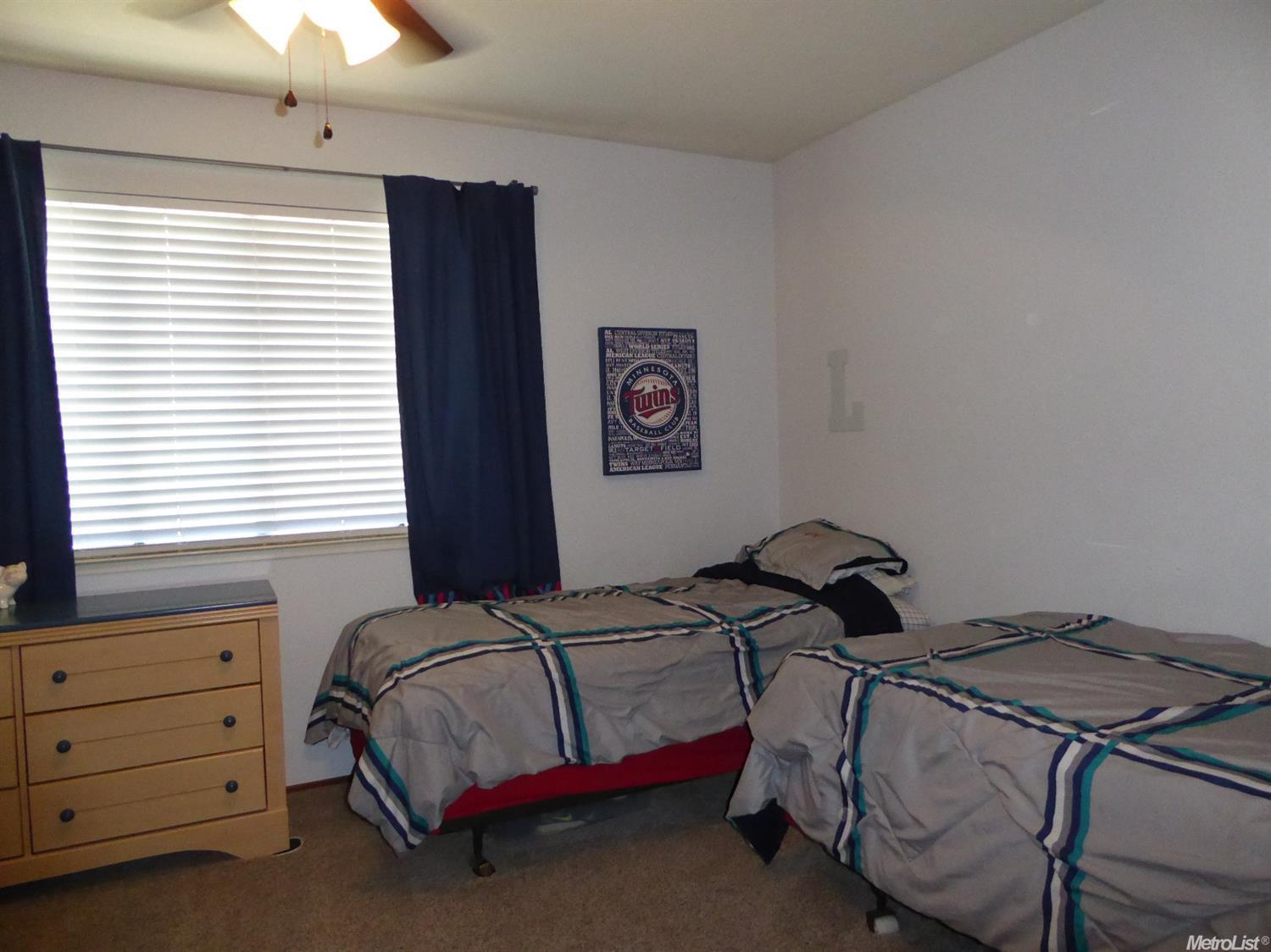 848 N Ham Ln, Lodi, CA 95242 photo 15