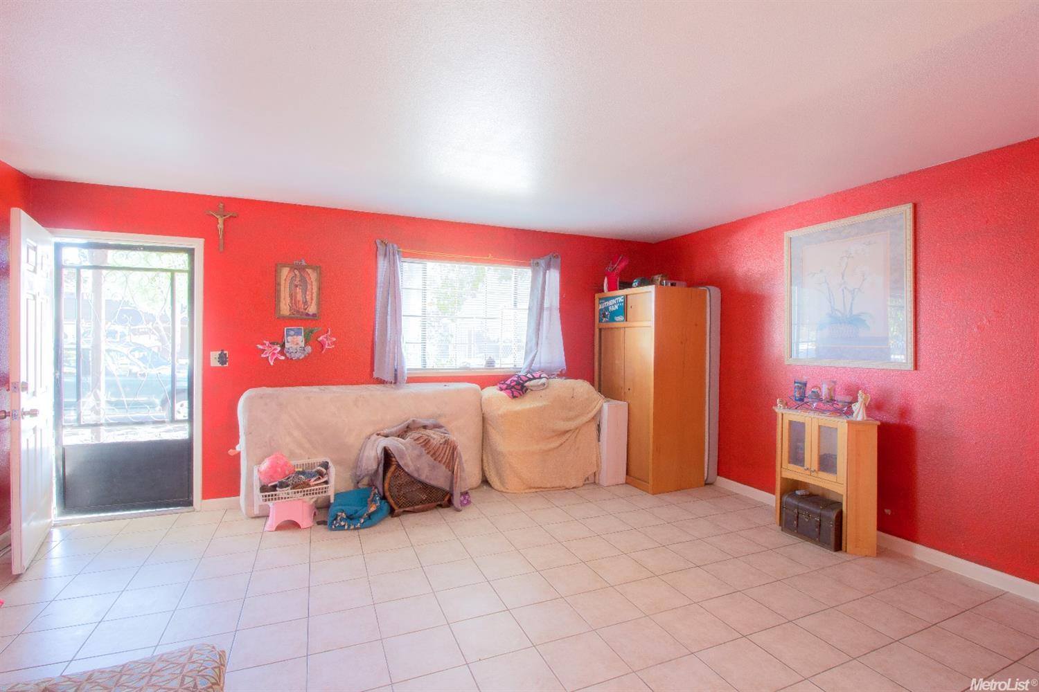 813 Marni, Modesto, CA 95351 photo 5
