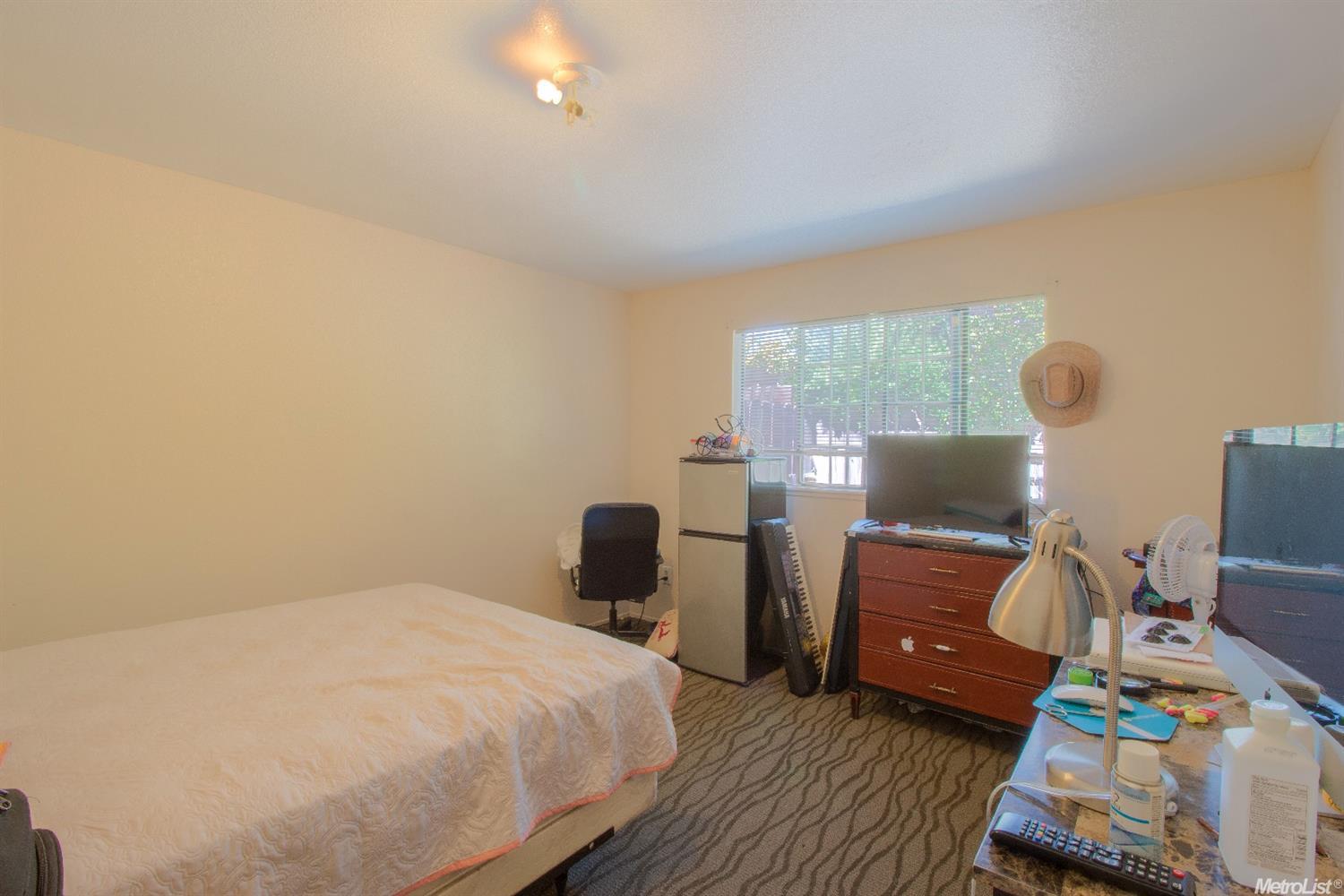 813 Marni, Modesto, CA 95351 photo 8