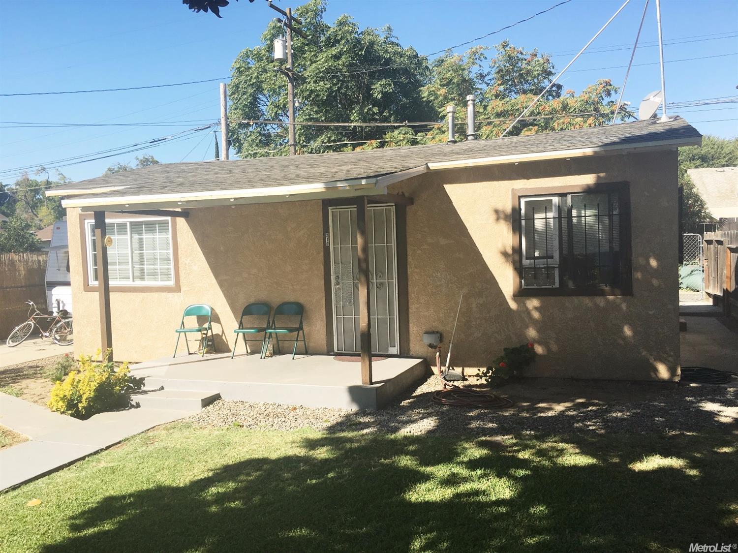 210 Madera Ave, Modesto, CA 95351 photo 1