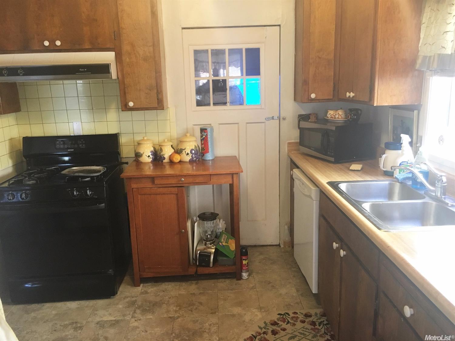 210 Madera Ave, Modesto, CA 95351 photo 2