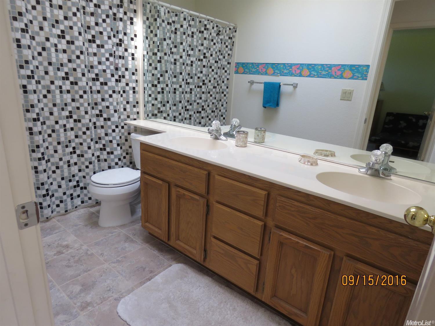 4104 Laurel Point Pl, Antelope, CA 95843 photo 5