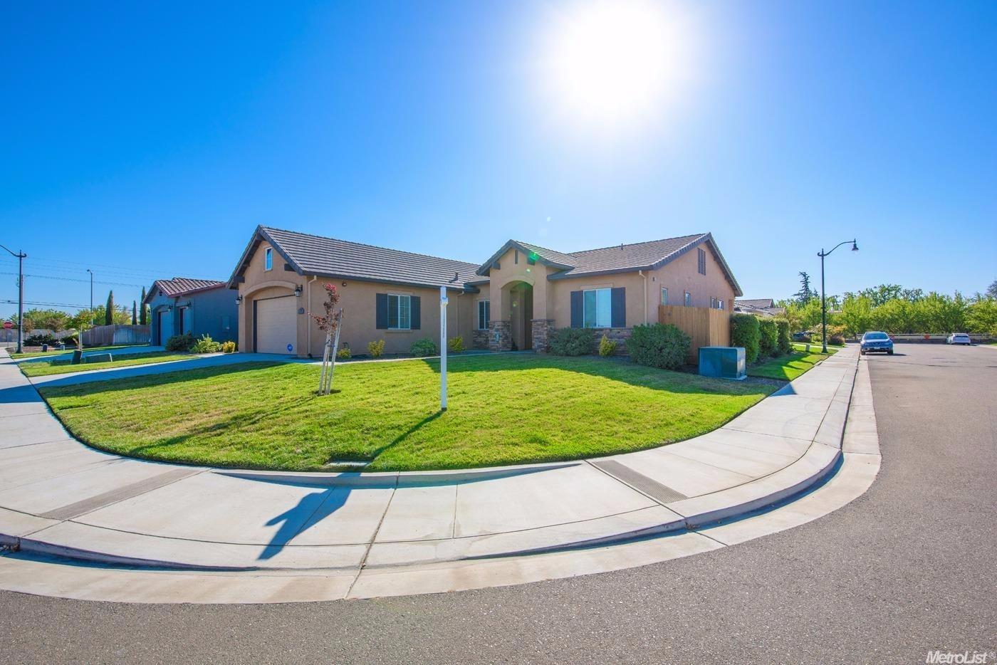 1763 Laurie Ave, Manteca, CA 95337 photo 2