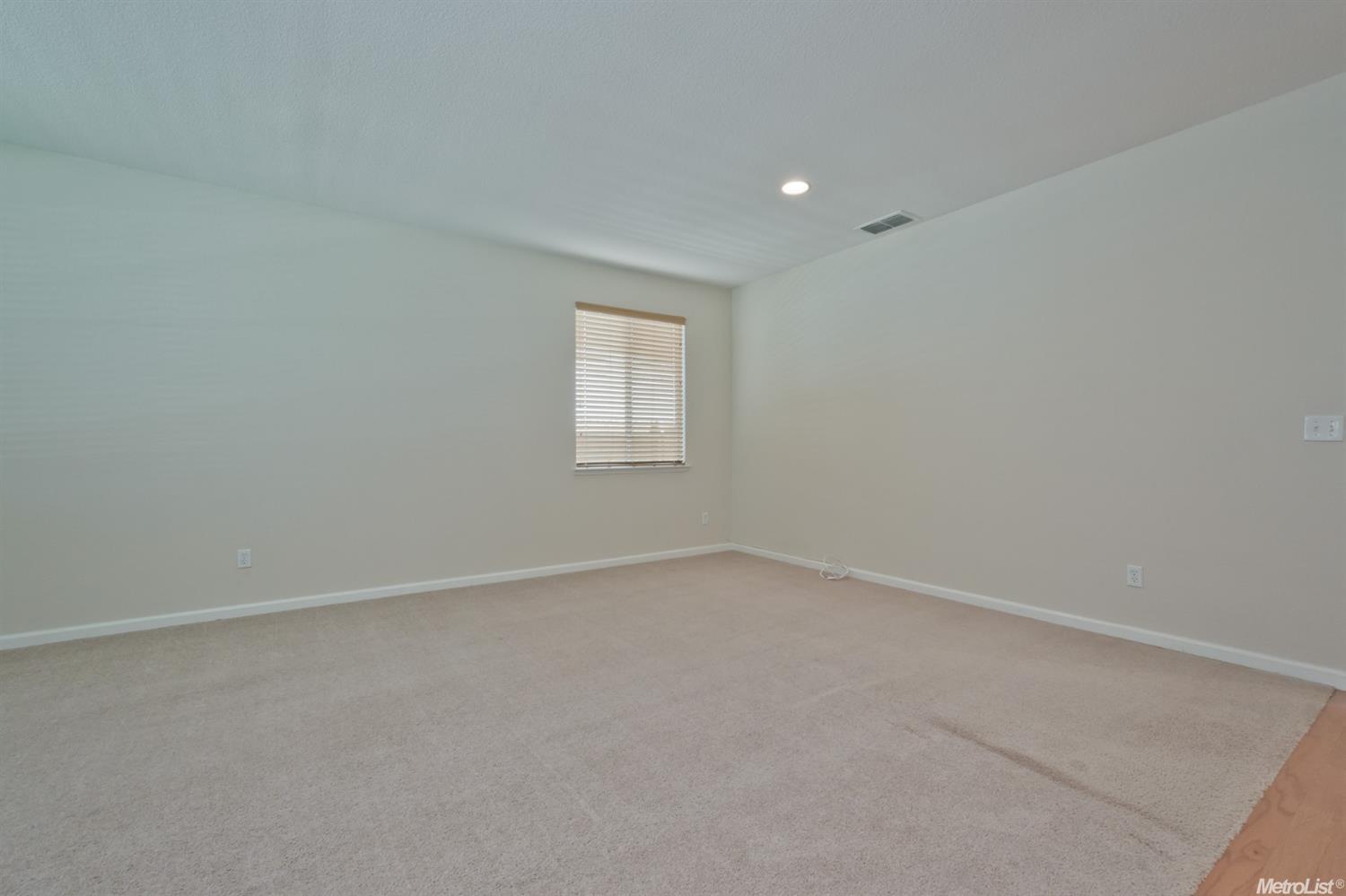 1240 Grebe Ln, Patterson, CA 95363 photo 5