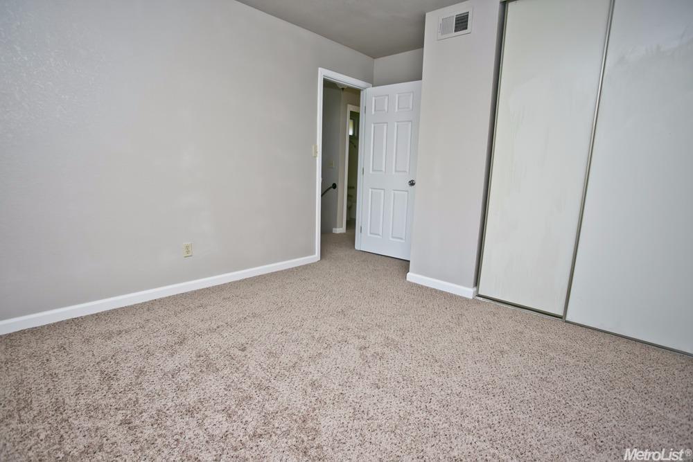 1350 Mcdermott Ct, Tracy, CA 95376 photo 4