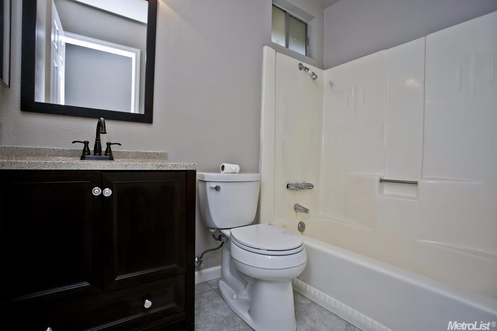 1350 Mcdermott Ct, Tracy, CA 95376 photo 5