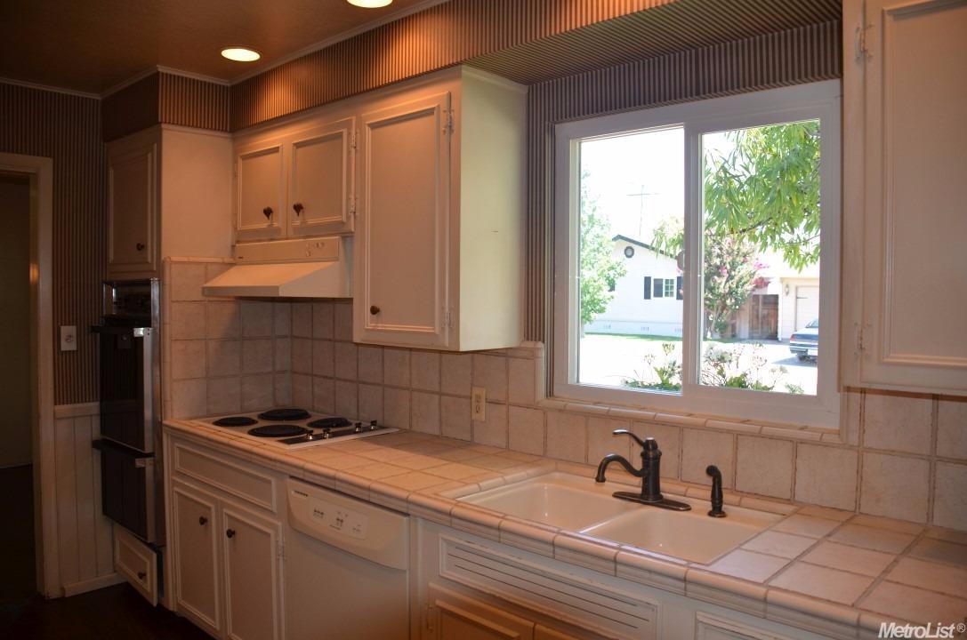 911 Elliot Pl, Lodi, CA 95240 photo 10