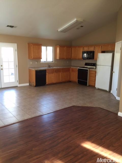 5628 Greco Ln, Salida, CA 95368 photo 3