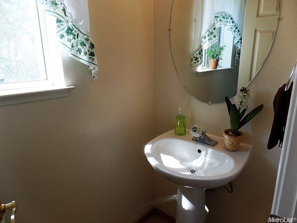 1443 Ray Harvey Dr, Tracy, CA 95377 photo 13