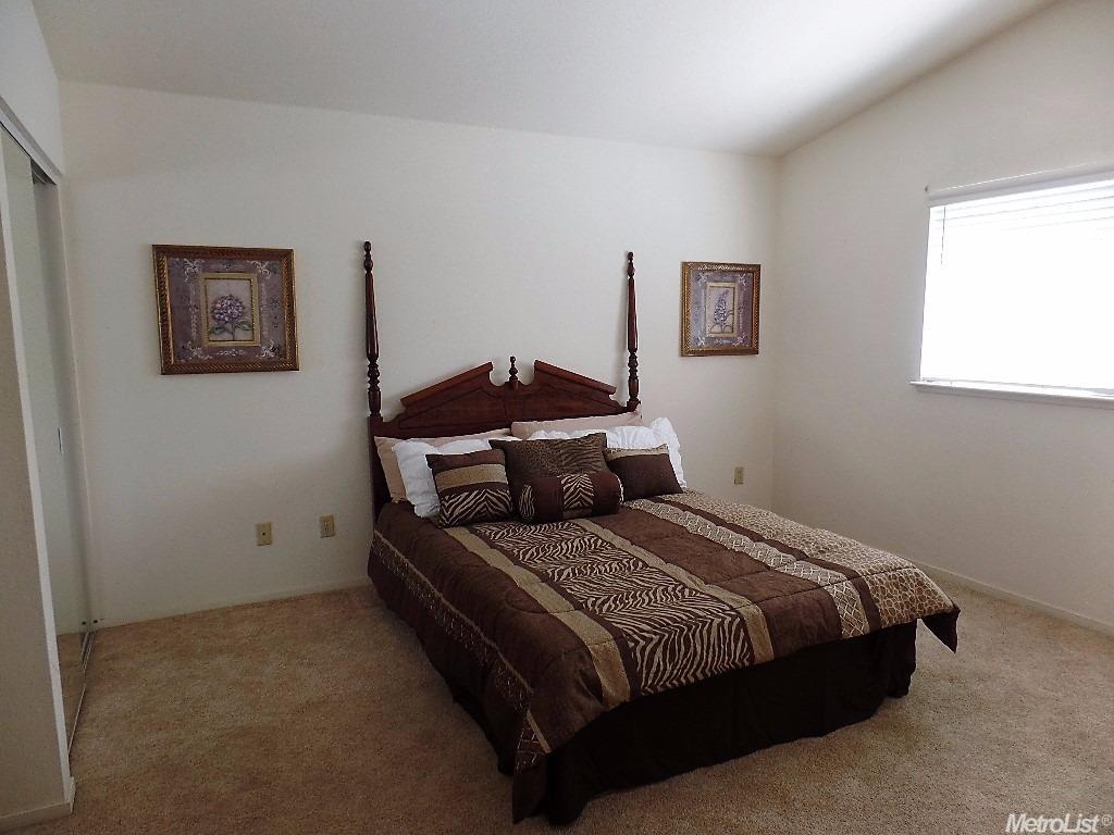 1443 Ray Harvey Dr, Tracy, CA 95377 photo 9