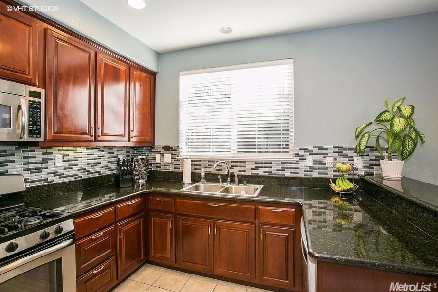 11 Mount Pluto Pl, Sacramento, CA 95835 photo 4